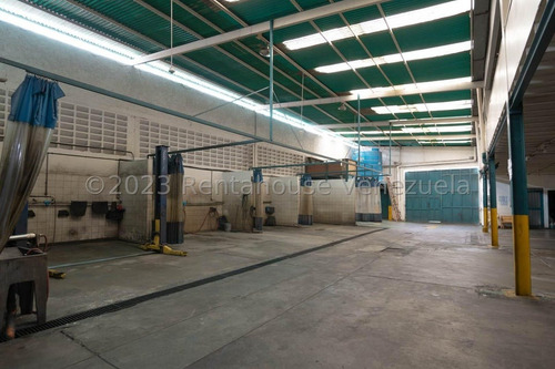 Galpon En Terreno De 3.126 M2 En Venta Chacao I
