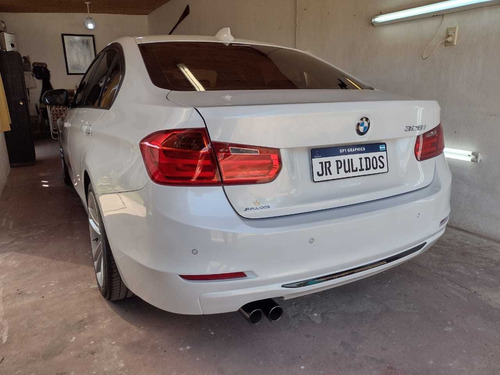 Imagen 3 de 16 de Bmw Serie 3 2013 2.0 328i Sedán Sport 245cv