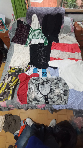 Excelente Lote De Ropa 100 Prendas Ideal Feriantes!!! Fucsia