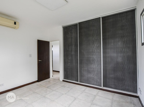 Casa 2 Dormitorios, Jardín Y Piscina - Puerto Roldán - Roldán | Venta