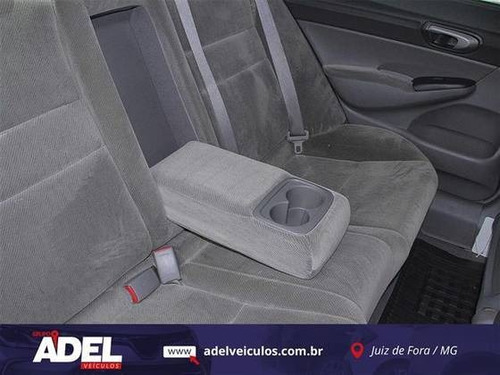 Honda Civic 1.8 Lxs 16v Flex 4p Automático