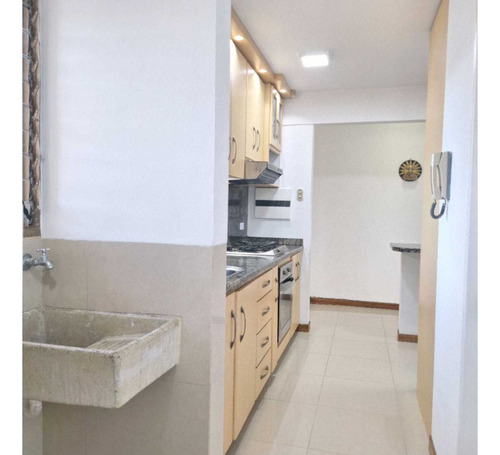 Apartamento En Alquiler - Urb. Manzanares Este
