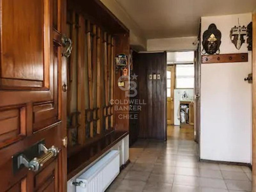 Casa Esquina Tradicional Cercana A Clínica Alemana