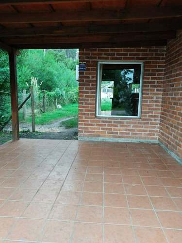 Casa De 2 Dormitorios Y Apto Ubicada En Piriapolis