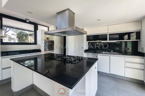 Valle Escondido Casa En Venta 3d - Escritura