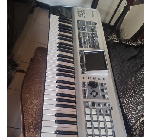 Roland Fantom X6 