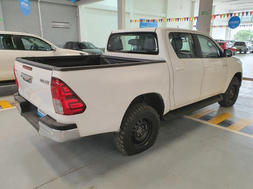 Toyota Hilux 147 Hp Dc 2.4 4x4 Die 2018 Egv914