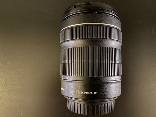 Lente Canon Efs 18-135mm Image Stabilizer Macro 0.39m/1.3ft