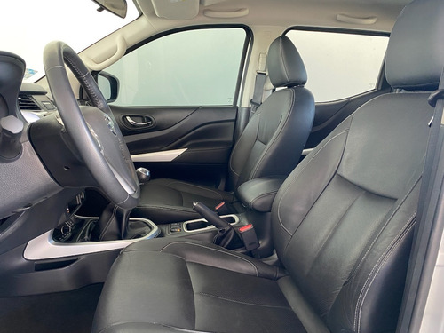 Imagen 10 de 15 de Star Patria Santa Anita Nissan Np 300 Frontier Platinum 2019