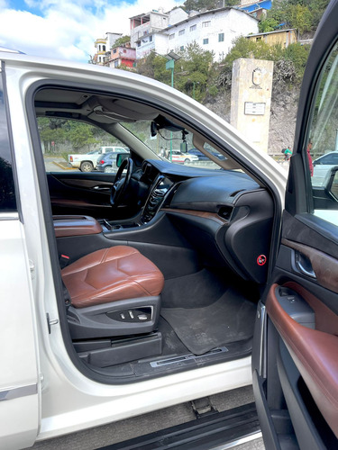 Cadillac Escalade ESV 6.2 Premium 8 Pasajeros At