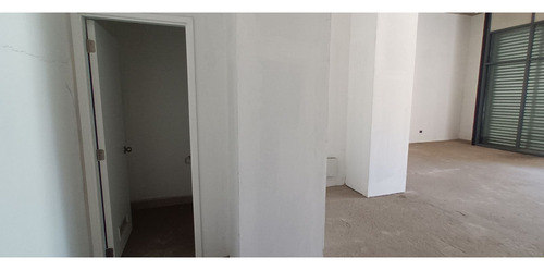 Arriendo Local Comercial De 64,03 M2, Santiago