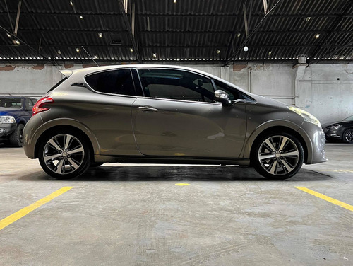 Imagen 8 de 23 de Peugeot 208 2014 1.6 Xy