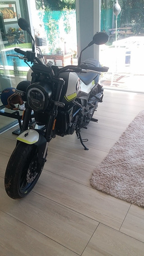 Benelli Leoncino 250