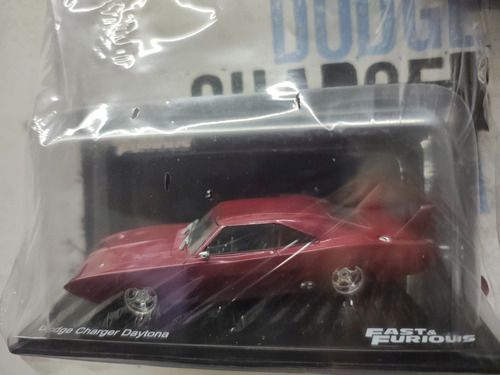 Rápido Y Furioso 5 Dodge Charger Daytona Dominic Toretto 63 Bordó