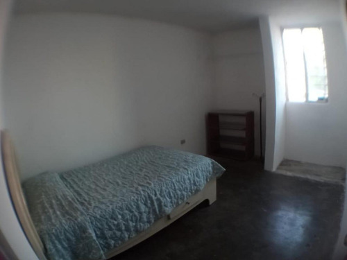 Casa Sola En Renta En Los Ébanos, Apodaca, Nuevo León