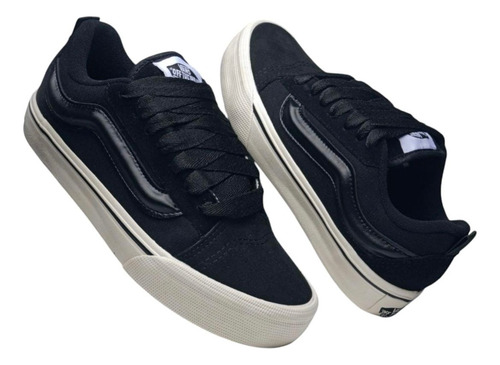 Zapatilla Vans Knu Total Black 37arg/24.5cm (Usado)