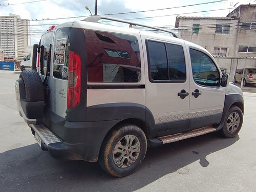 Imagem 2 de 2 de Fiat Doblo 2013 1.8 16v Adventure Xingu Flex 5p