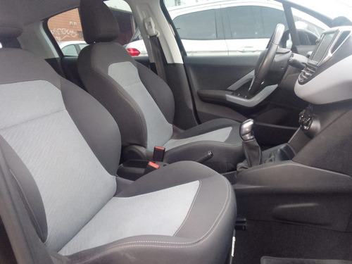 Imagen 14 de 15 de Peugeot 208 Allure 1.5