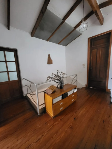 Alquiler Casa 6 Dormitorios Agronomía Con Cochera