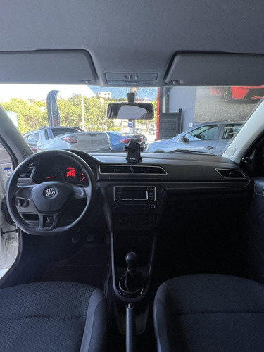 Imagem 8 de 10 de Voyage 1.6 Msi Flex 8v 4p