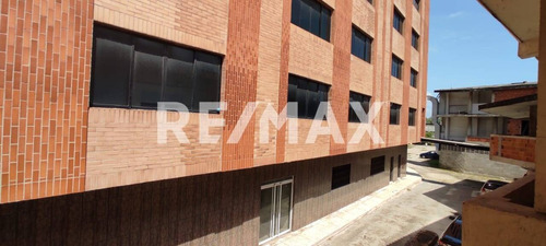 Imagen 2 de 14 de 160701 Anthony M 0424-4338703 Venta Complejo Hotel En Moron
