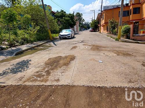Venta Terreno 0 Ambiente Fausto Dávila Solís