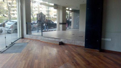 Imagen 6 de 16 de Juramento Esquina 11 De Septiembre - Excelente Local Con Vista A Las Barrancas De Belgrano