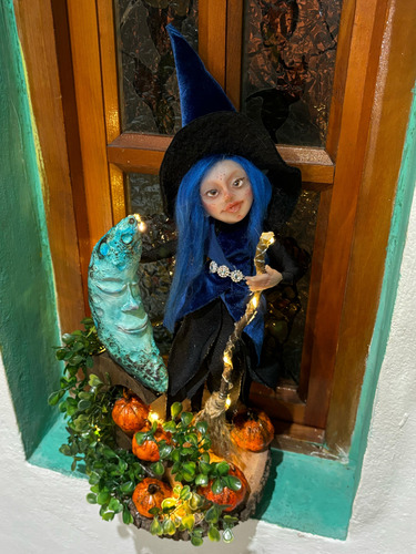 Bruja Bella Azul Con Luces Y Base Unica - Cosas De Duendes Bruja