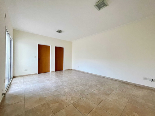 Imagen 16 de 26 de Venta De Depto 2 Amb. V. Luro C/ Lavadero Y Balcon