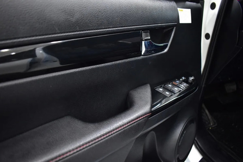 Imagen 16 de 19 de Toyota Hilux Gazoo 4.0l 4x4 V6 2020 Car Cash