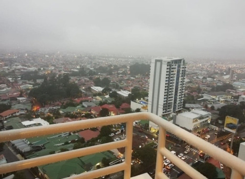 Imagen 8 de 14 de Full Amob ! Estilo Loft Moderno En Los Yoses!