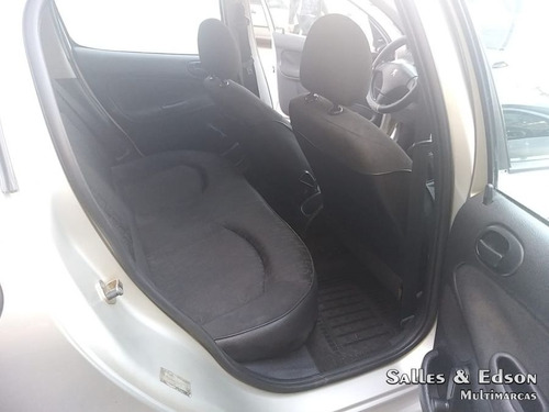 Peugeot 206 Presence 1.4 Flex 2006/2007