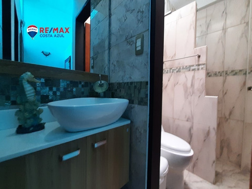 Imagen 9 de 12 de Remax Vende Casa Remodelada Full Equipo En Exclusivo Conjunto Casas Del Mar En Tucacas