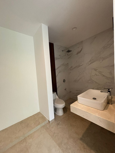 Townhouse Con Alberca En Venta En Temozón Norte, Mérida