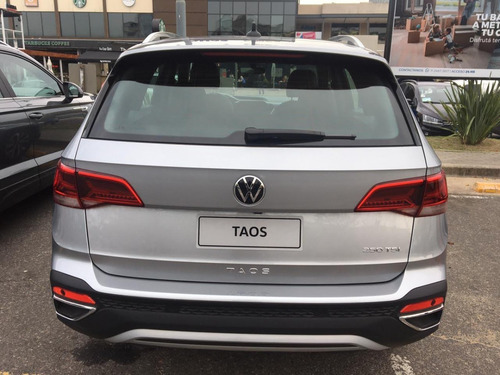 Imagen 8 de 15 de Volkswagen Taos Comfortline 250 Tsi Aut 0km 2022 #22