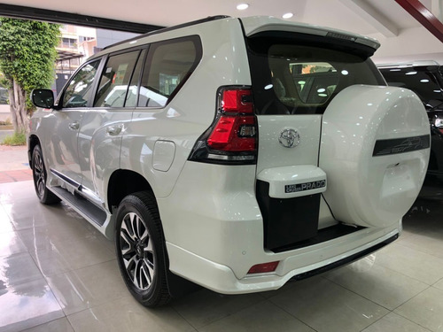 Imagen 7 de 11 de Toyota Prado