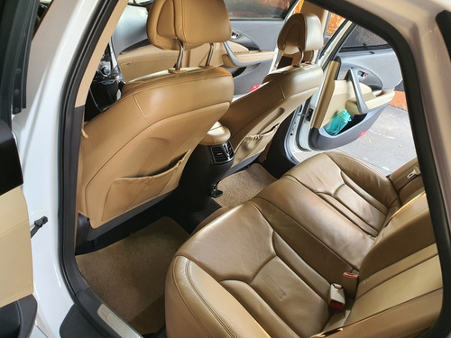 Hyundai Azera 3.0 V6 Aut. 4p 2012