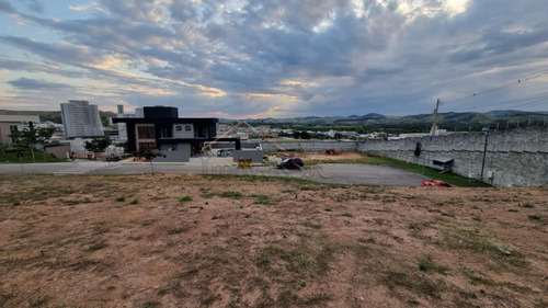 Imagem 4 de 5 de Terrenos - Ref: V20171