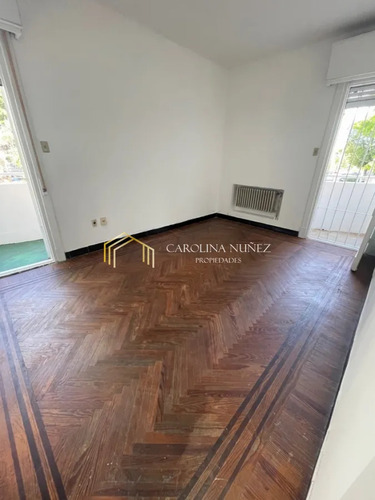 Casa En Venta En Punta Carretas, Sobre Calle Sarmiento.