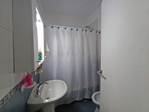 Venta Departamento 2 Ambientes En 2 Piso Por Escalera En Parque Avellaneda