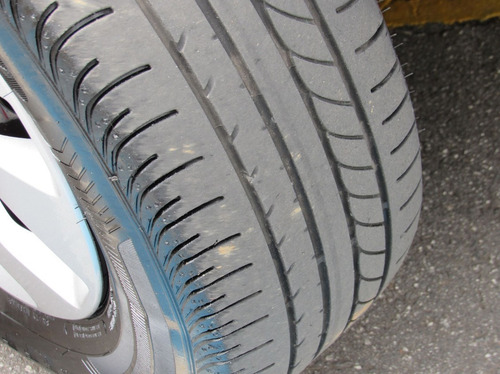 Imagem 7 de 15 de Chevrolet Onix 1.0 Mpfi Lt 8v