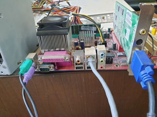 Imagen 3 de 8 de Msi Combo Retro Gamer, Athlon Xp 1500+, 512mb, Gf4 Mx-440