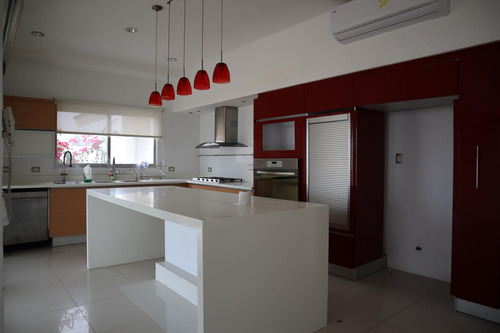 Residencia En Venta En Playas Del Conchal
