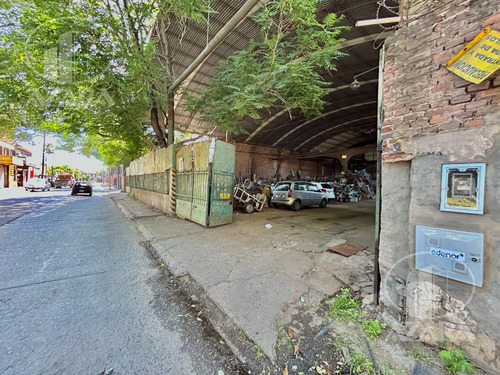 Casa A Demoler Sobre Terreno 8,66 X 37 En Carapachay En Venta