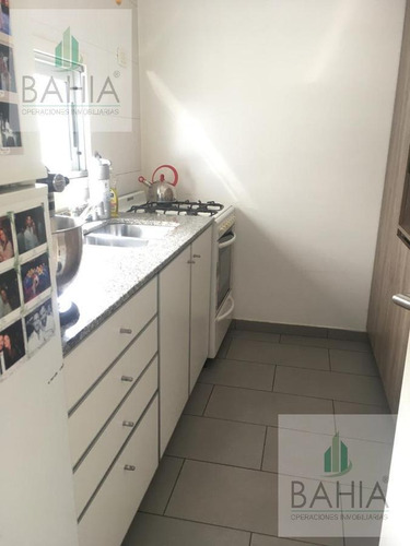 2 Ambientes C/cochera Y Lavadero - Excelente Ubicación