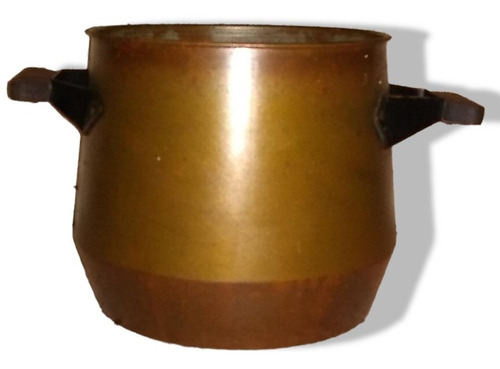 Olla De Bronce Con Asas De Madera Antigua En Perfecto Estado