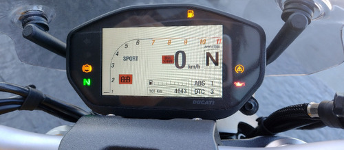 Imagen 6 de 25 de Ducati Monster 821, Lista Para Transferir! M