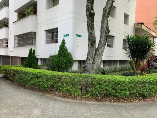 Venta De Local Comercial En Calasanz, Excelente Ubicación.