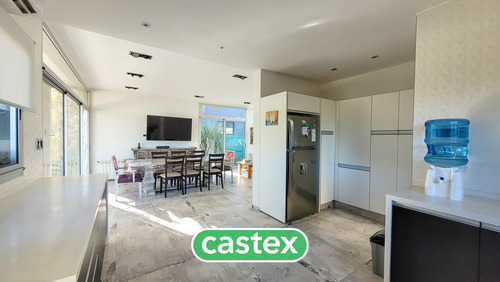 Excelente Casa En Venta En Terralagos, Canning