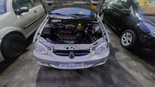 Chevrolet Corsa Classic 1.0 Life 4p Gasolina